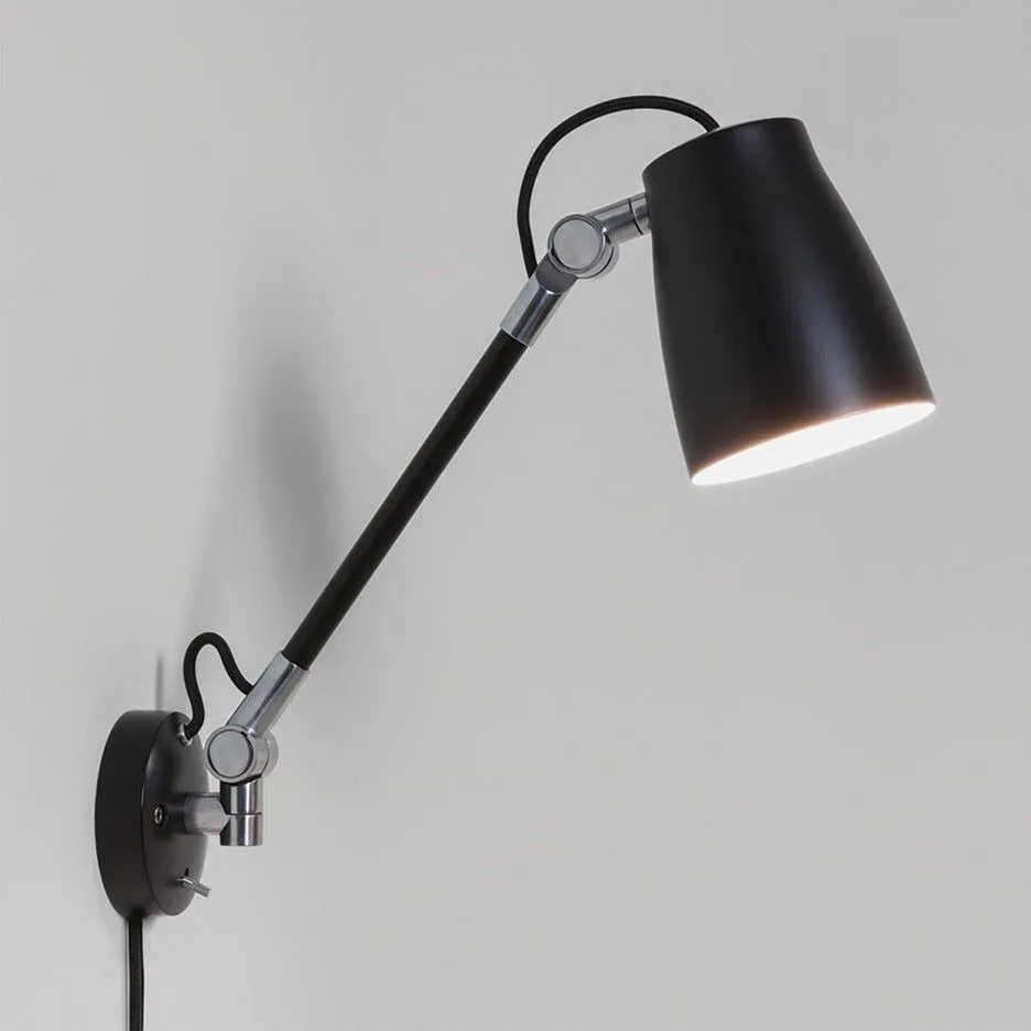 Atelier Grande Plug-in Task Light - Matt Black