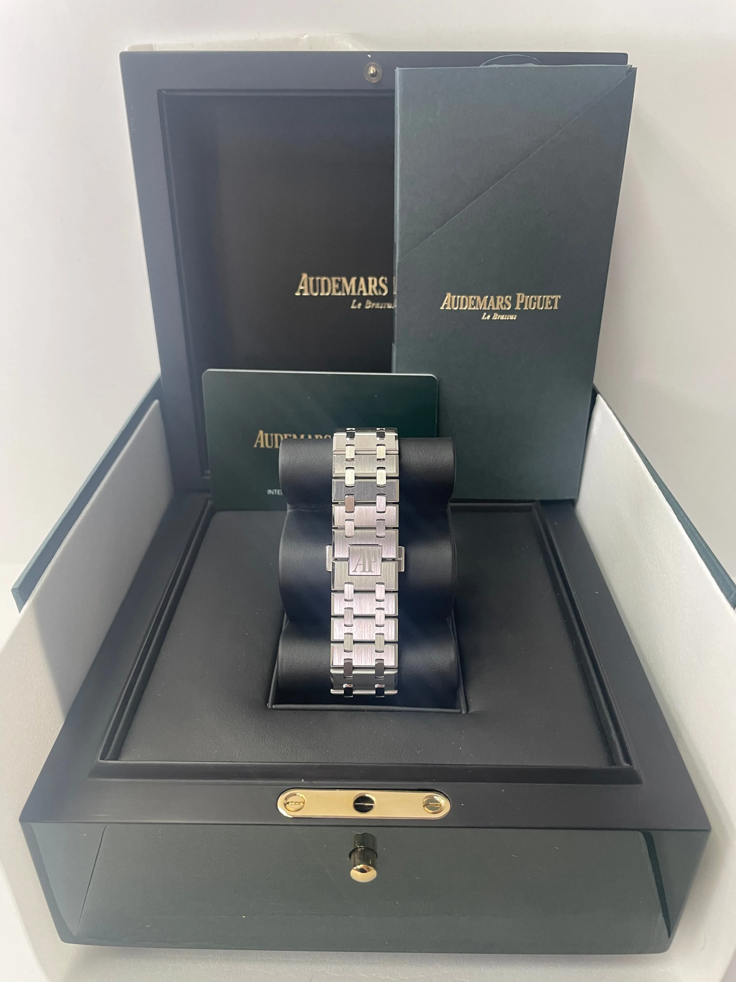 Audemars Piguet ROYAL OAK SELFWINDING CHRONOGRAPH “50TH ANNIVERSARY” STEEL BRACELET BLACK DIAL (Ref # 26240ST.OO.1320ST.02)