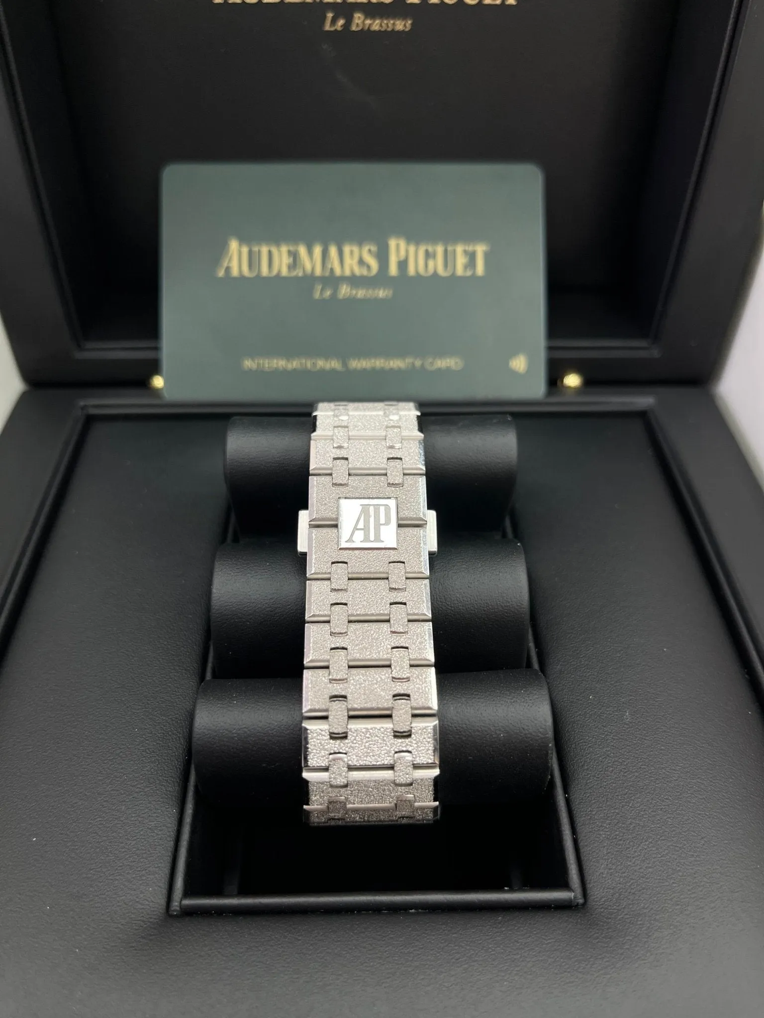 Audemars Piguet Royal Oak Selfwinding Chronograph Frosted White Gold Purple Dial LIMITED EDITION OF 200 (Ref # 26331BC.GG.1224BC.01)