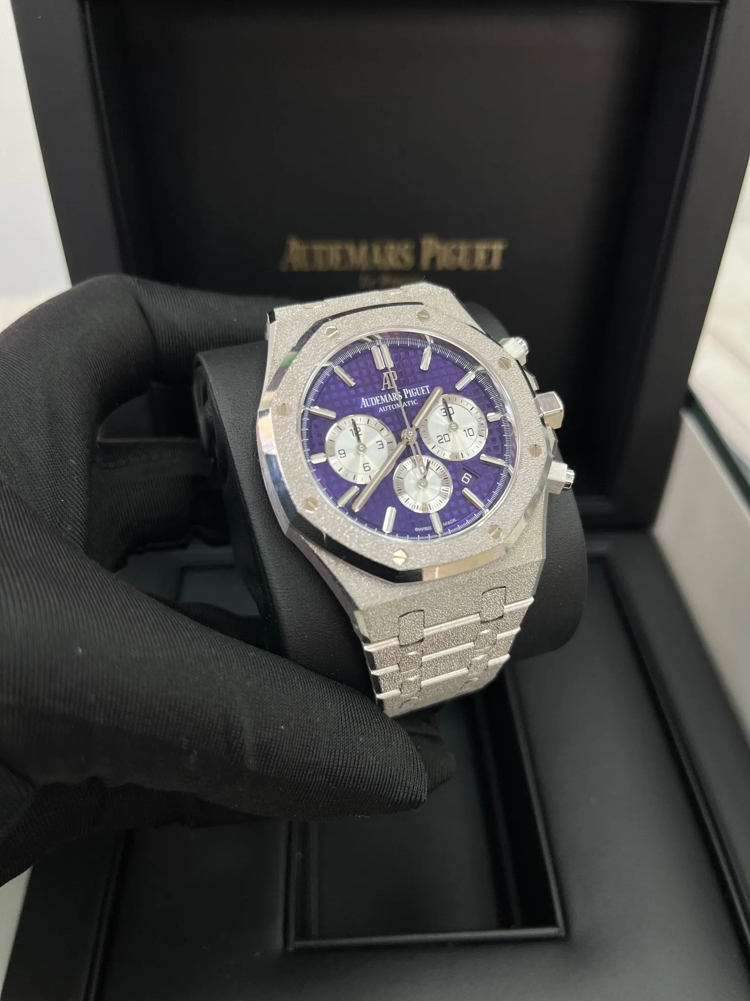 Audemars Piguet Royal Oak Selfwinding Chronograph Frosted White Gold Purple Dial LIMITED EDITION OF 200 (Ref # 26331BC.GG.1224BC.01)