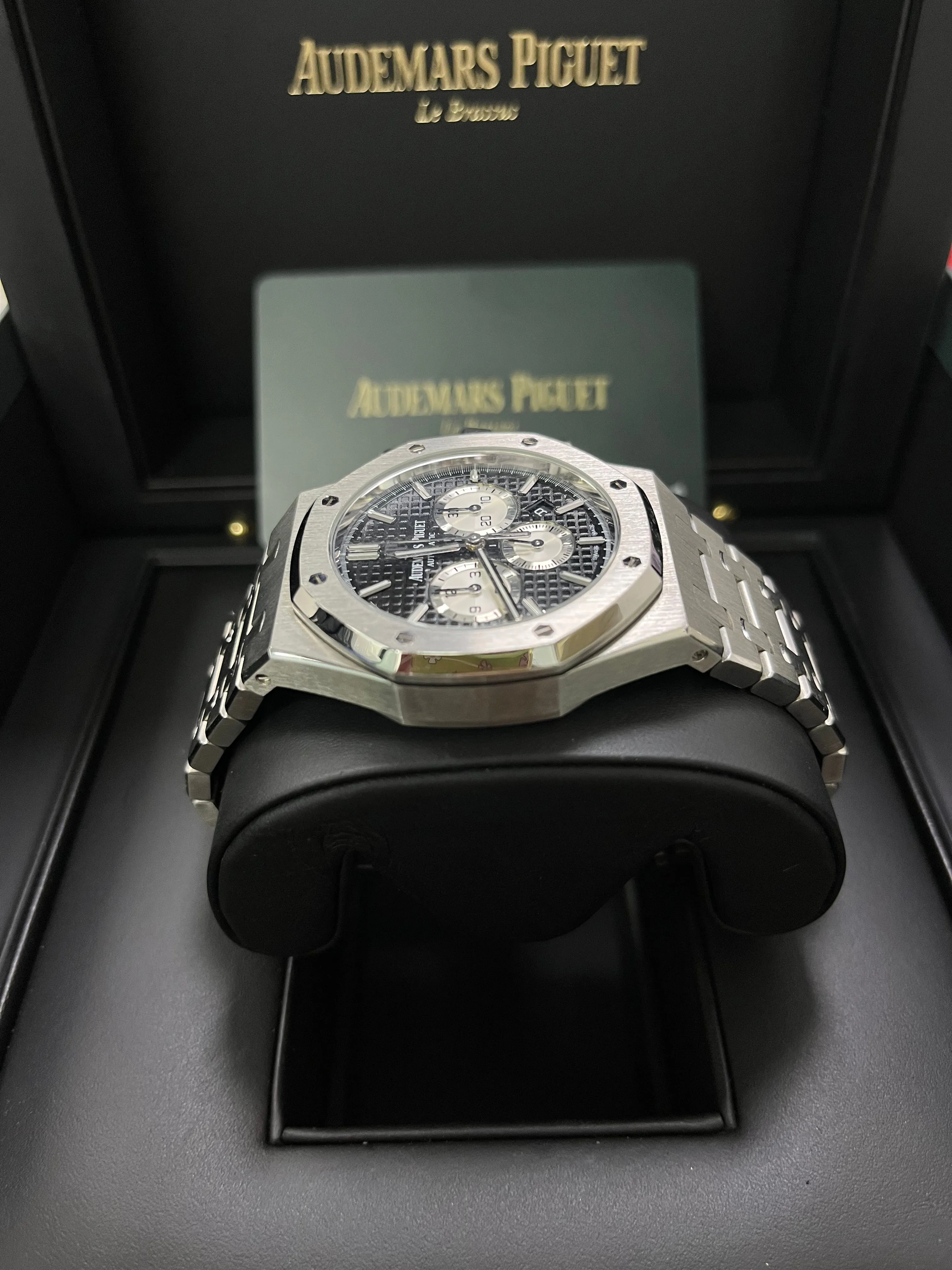 Audemars Piguet Royal Oak Selfwinding Chronograph/ Stainless Steel/ Black Dial/ White Sub-Dials (Ref#26331ST.OO.1220ST.02)