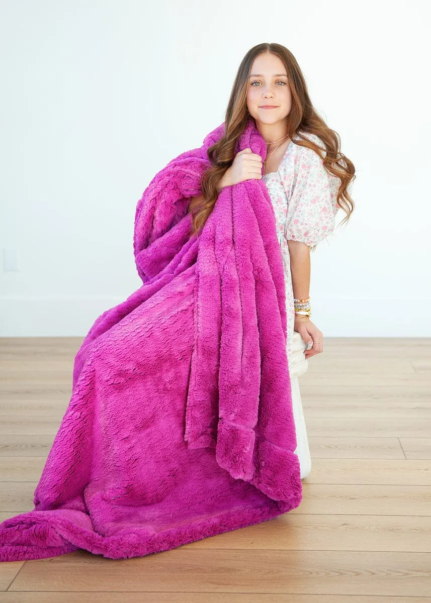 Feathers Magenta Blanket