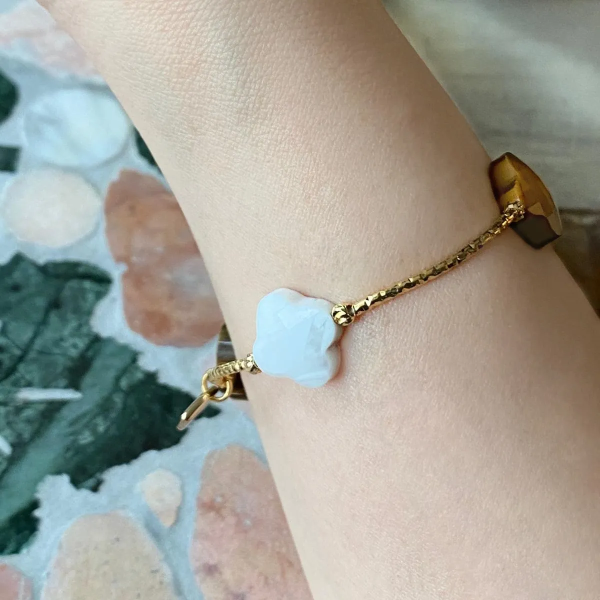 Howlite & Tigereye Clover La Grace Bracelet